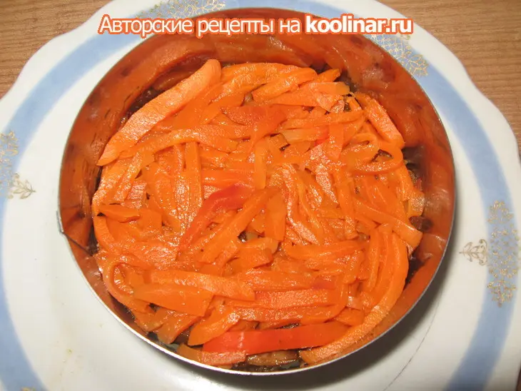 Слоёный салат с мясом: шаг 13