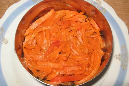 Слоёный салат с мясом: шаг 13