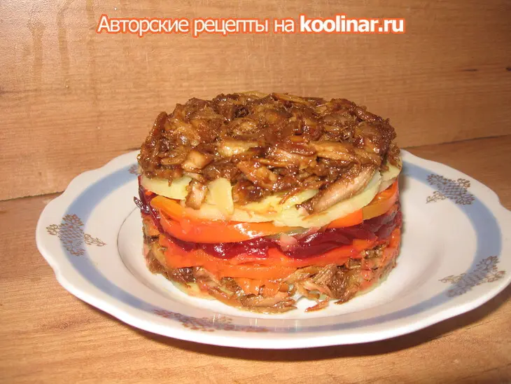 Слоёный салат с мясом: шаг 19