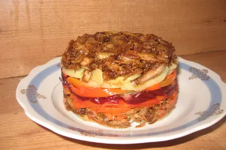 Слоёный салат с мясом: шаг 19