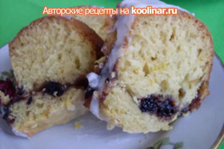 Глазированный кекс с черной смородиной: шаг 7