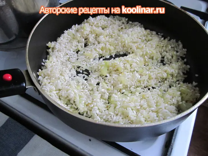 Ризотто с зеленым горошком и морепродуктами: шаг 4
