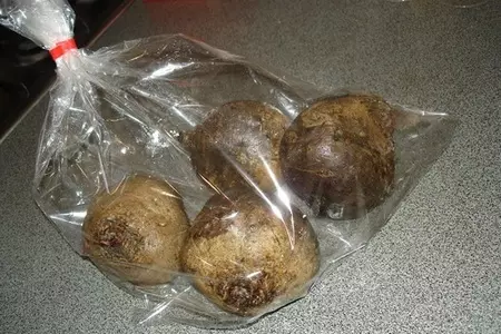 Gelato-самое вкусное итальянское мороженое! ассорти из фисташкового и свекольного мороженого.: шаг 11