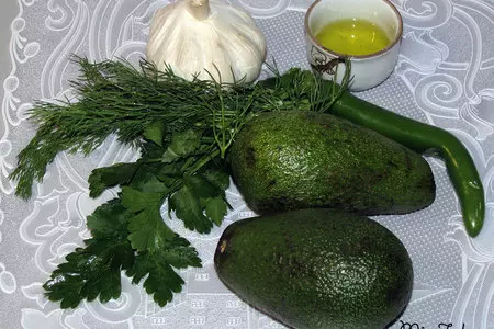 Домашняя паста "бантики" с овощами, грибами и острой намазкой: шаг 5
