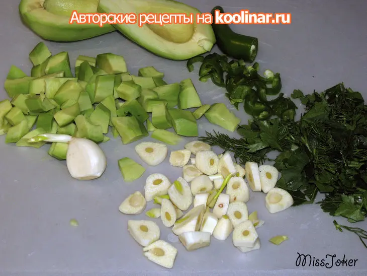 Домашняя паста "бантики" с овощами, грибами и острой намазкой: шаг 6