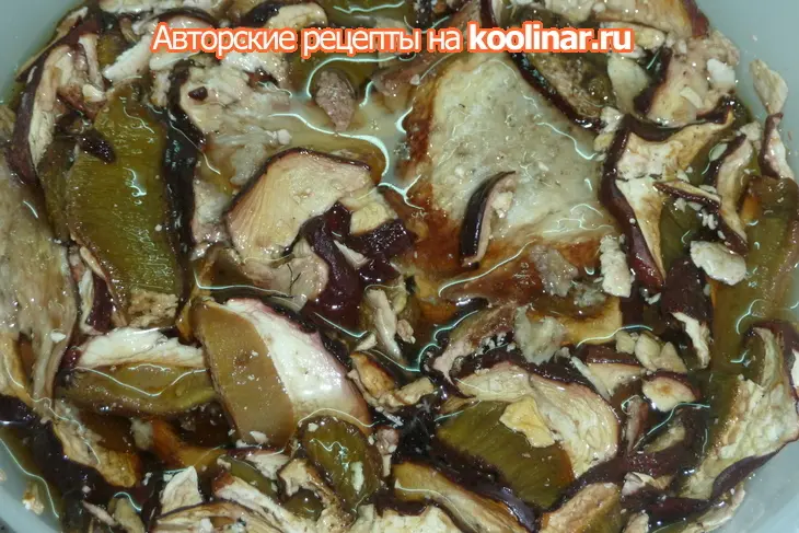 Курица фаршированная (альтернатива мясной нарезке на праздничный стол): шаг 1
