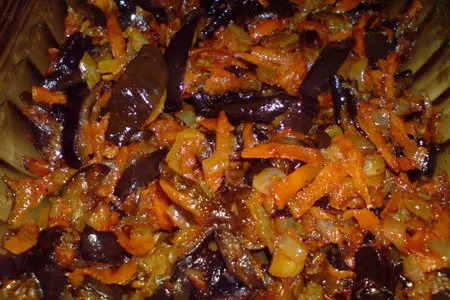 Закуска из баклажан и чернослива с орехами: шаг 6