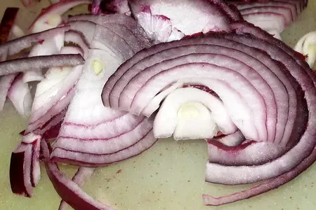 Паста с соусом из красного лука: шаг 2
