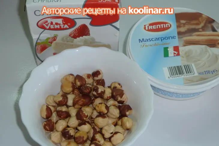 Торт - мороженое с меренгами и орехами  " клубничный унисон": шаг 13