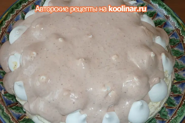 Торт - мороженое с меренгами и орехами  " клубничный унисон": шаг 17