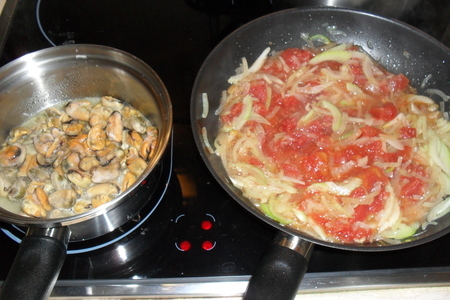 Паста  с томатным соусом и мидиями: шаг 3
