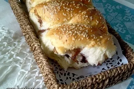 Плетёнка с кунжутом, начинённая "черносливом в шоколаде": шаг 18
