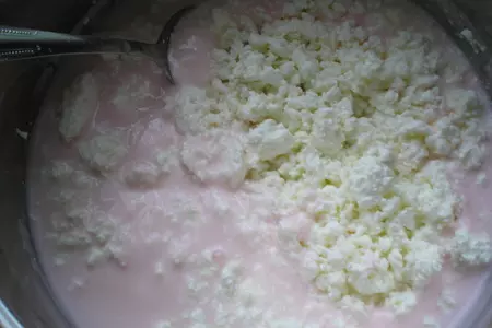 Клубничный слоенный торт: шаг 3