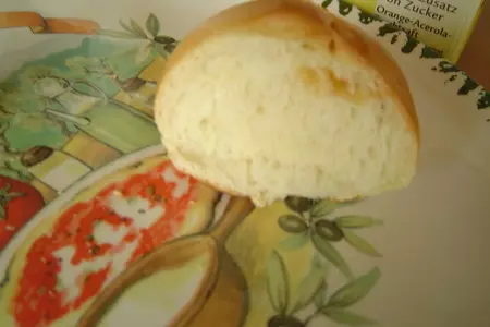 Сдобные булочки и рогалики с карамелью: шаг 2
