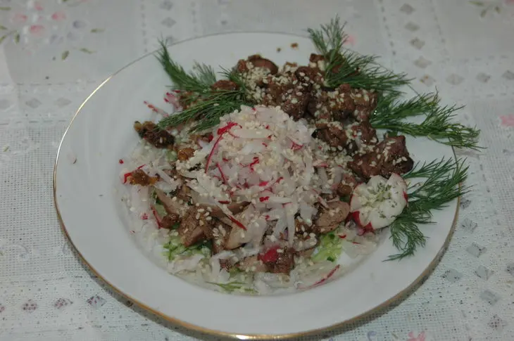 "свежесть" - салат с куриной печенью: шаг 5