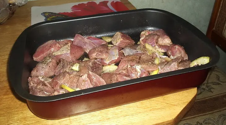 Телятина с лимоном и грибами: шаг 3