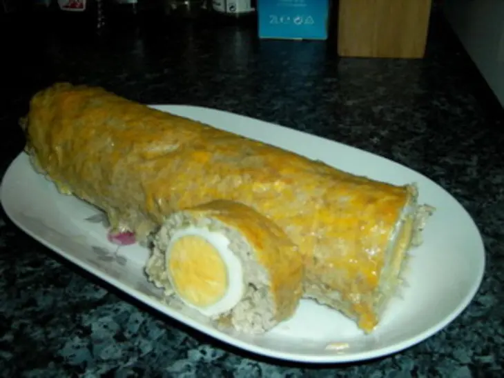 Рулет-кольцо мясной: шаг 3