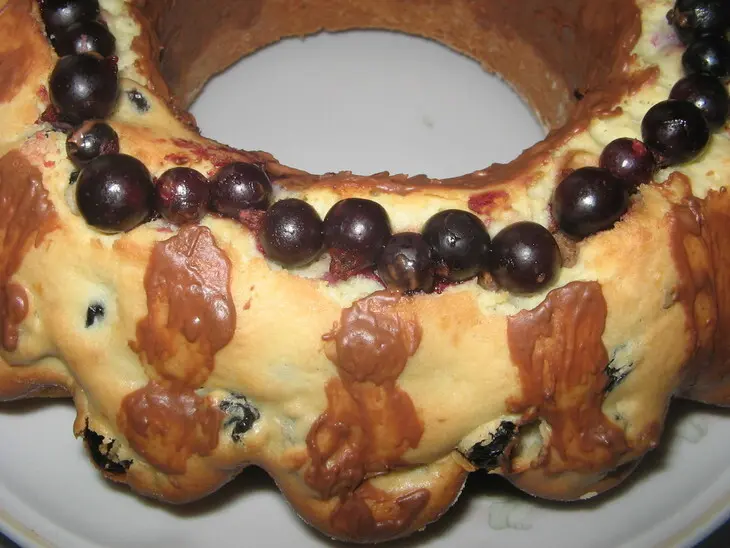 Кекс сметанный с какао и изюмом: шаг 7
