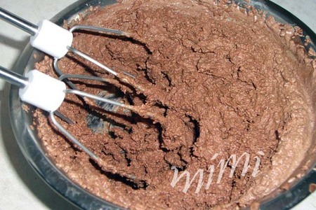 Шоколадный торт "ромовая слива": шаг 5