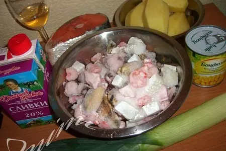 Чаудер с лососем и морепродуктами: шаг 1