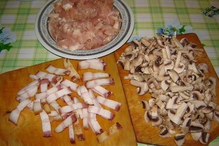 Куриное филе с грибами и корейкой: шаг 2