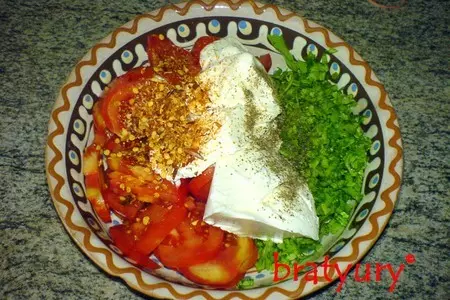Салат из ботвы редиса с другими овощами. в данном случае - с помидорами.: шаг 6