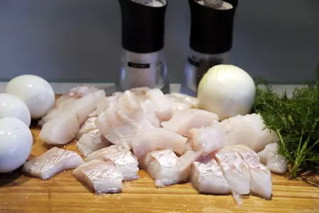 Рыбные котлетки „fish-nuggets“ (альтернатива рыбным палочкам): шаг 1