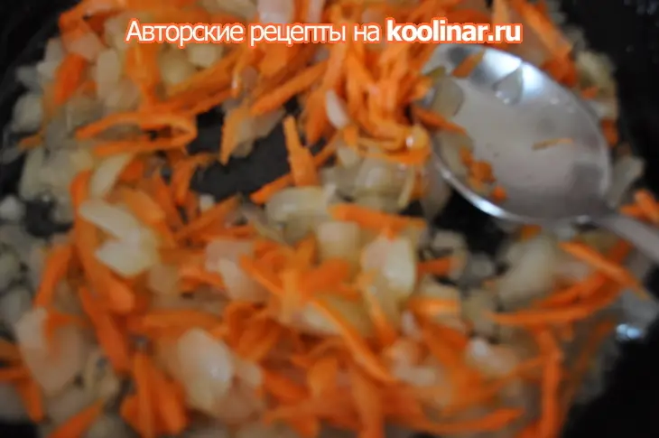 Кислые щи с утиными потрошками и черносливом.: шаг 4