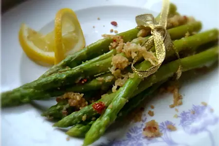 Спаржа с сушеными томатами в панировке /  asparagi con pomodori in panificazione: шаг 4