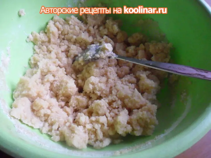Манный пирог с финиками: шаг 6