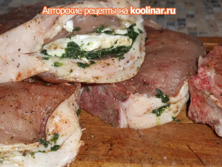 Корейка с фетой и шпинатом: шаг 3