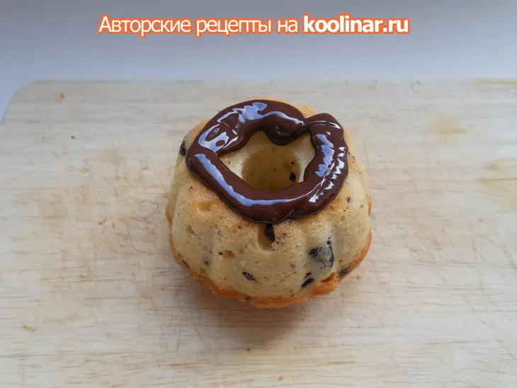 Кексы  с шоколадной крошкой: шаг 12