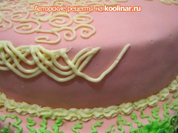 Двухъярусный торт  с мишкой ( подарок для самой маленькой): шаг 6
