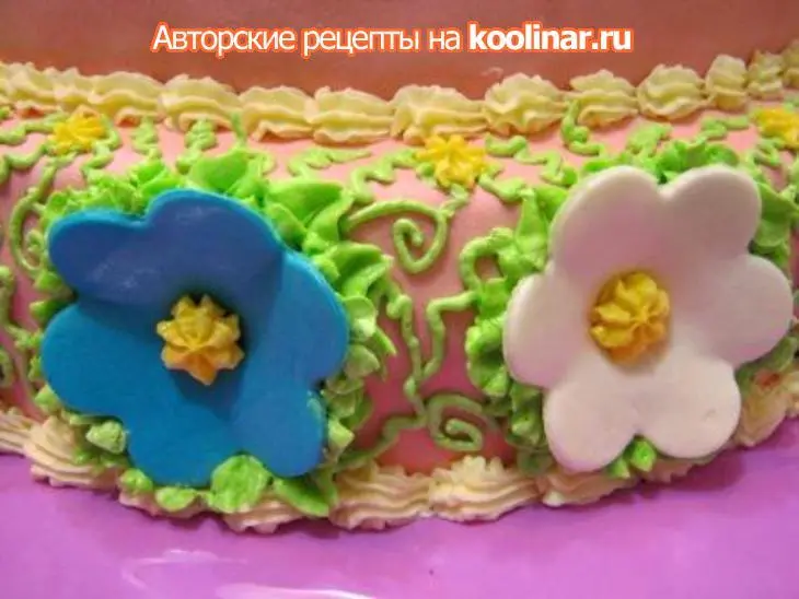 Двухъярусный торт  с мишкой ( подарок для самой маленькой): шаг 9