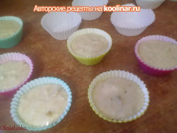 Маффины с бананом, кокосом и грецкими орехами: шаг 10