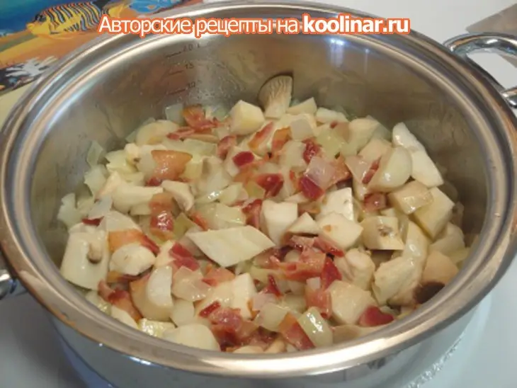 Крабовый суп с гребешками,грибами и папайей: шаг 4