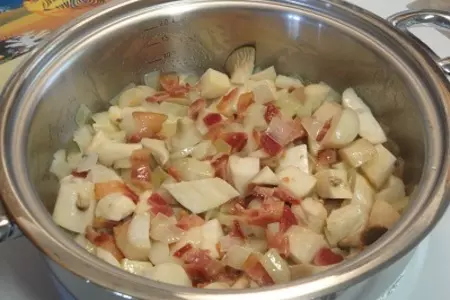 Крабовый суп с гребешками,грибами и папайей: шаг 4