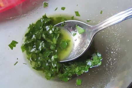 Зеленый салат с шампиньонами и сыром с голубой плесенью: шаг 6