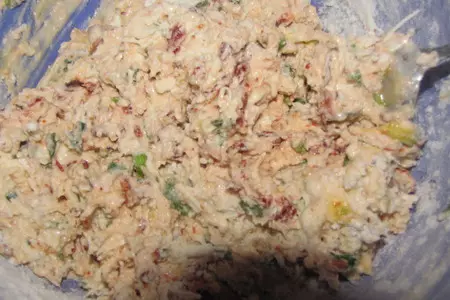 Сырные маффины с вялеными помидорами: шаг 2