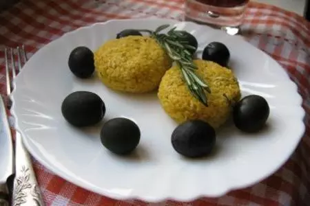 Пшенные крупеники с яблоком и розмарином: шаг 2