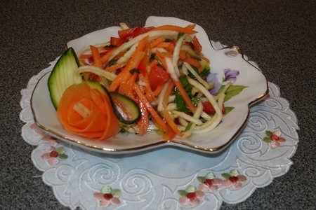 Салат из свежих овощей "радуга": шаг 6