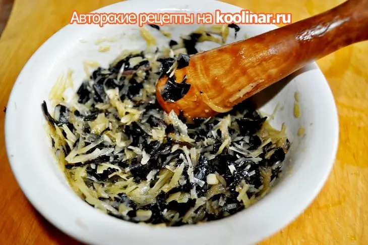 Острый гречневый суп с помидорами и базиликово-пармезановой заправкой: шаг 3