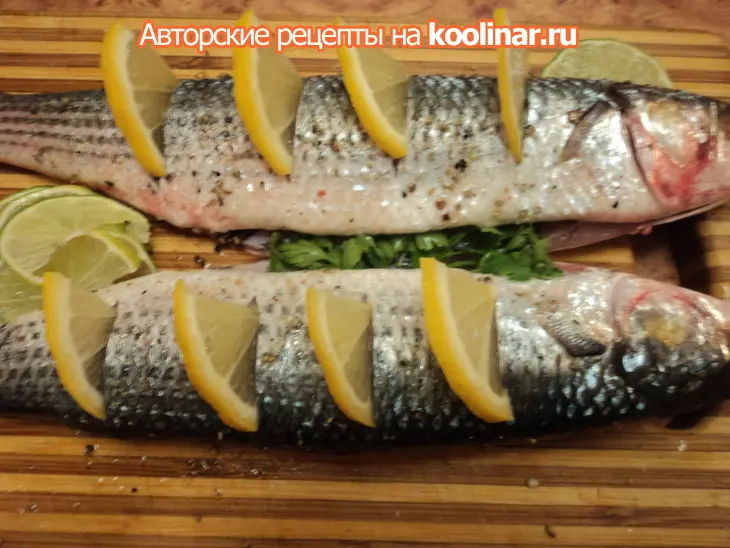 Кефаль, запеченная с лимоном и помидорами.: шаг 1