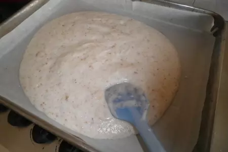 Шоколадный торт-мусс с клюквенным желе  на основе из ореховой меренги: шаг 2