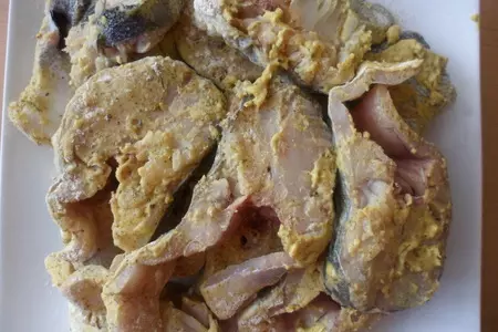 Сайда запеченная под молочно-луковым соусом: шаг 3