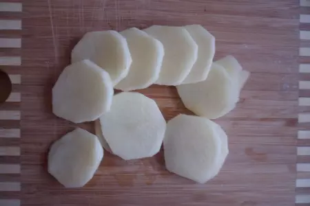 Сайда запеченная под молочно-луковым соусом: шаг 8