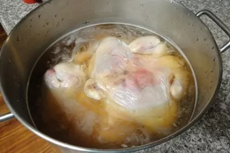 Цыплята по фамилии корнишоны развлекались с овощами: шаг 1