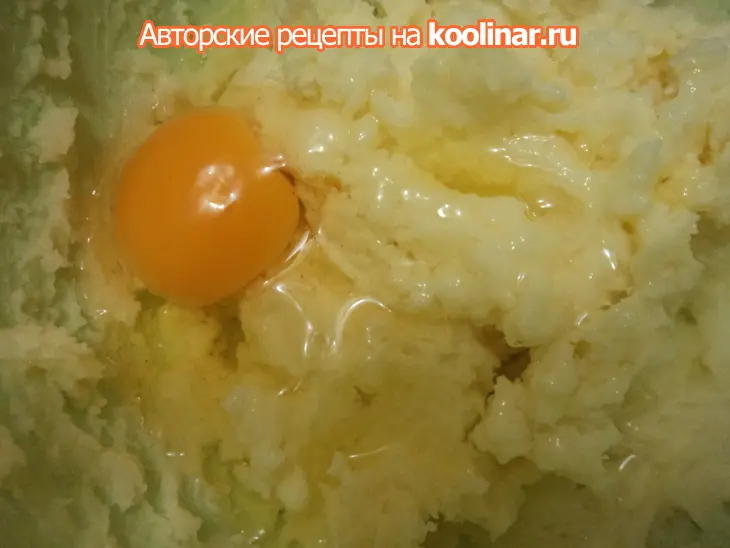 Печенье сахарное с шоколадной начинкой.: шаг 1