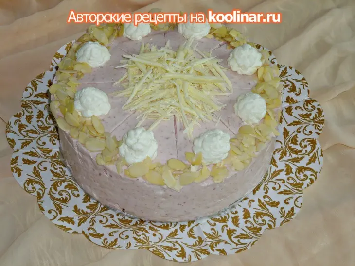 Торт бисквитный со сливочно- брусничным кремом: шаг 16