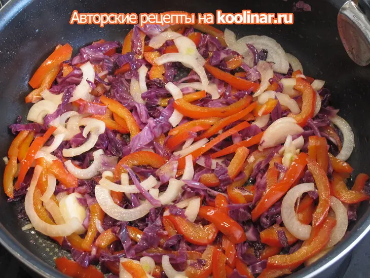 Тёплый салат с диким рисом и куриным филе: шаг 6